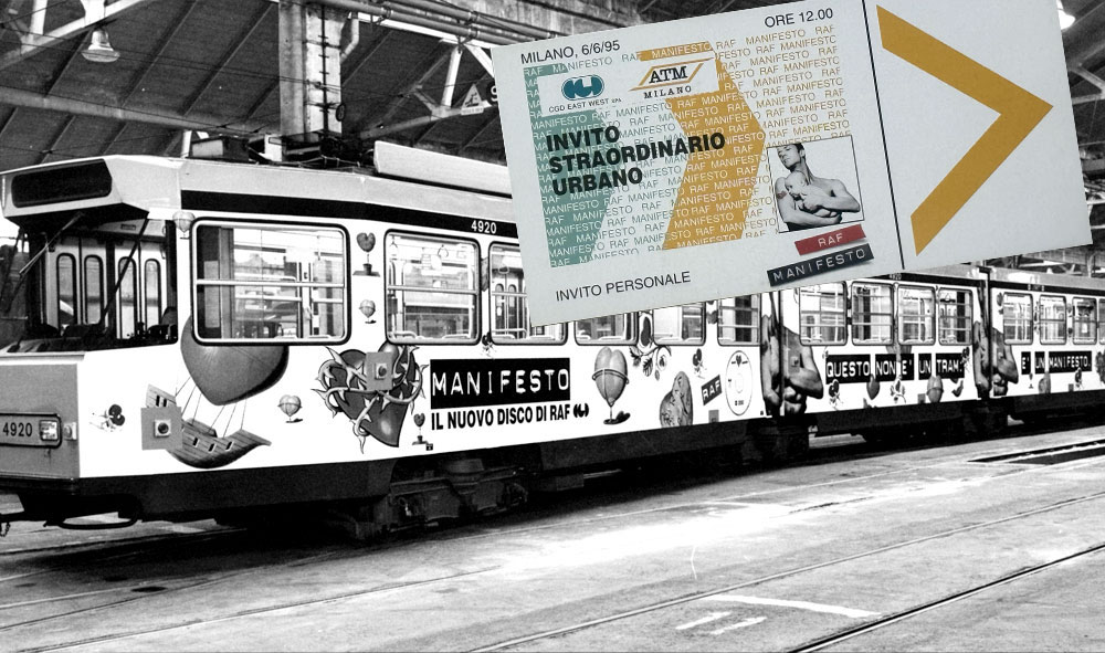 Biglietto di invito alla conferenza stampa di presentazione dell'album Manifesto e tram allestito per presentare e promuovere il disco